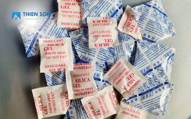 gói hút ẩm phòng ngủ